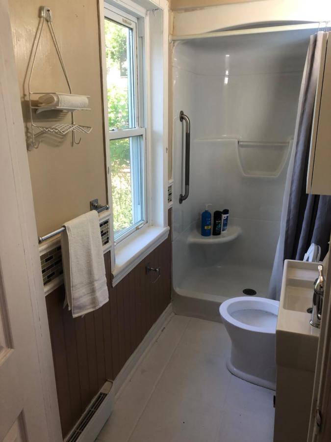 Entire Detached 3-Bedrooms Cute Home In Cornwall Area Bagian luar foto